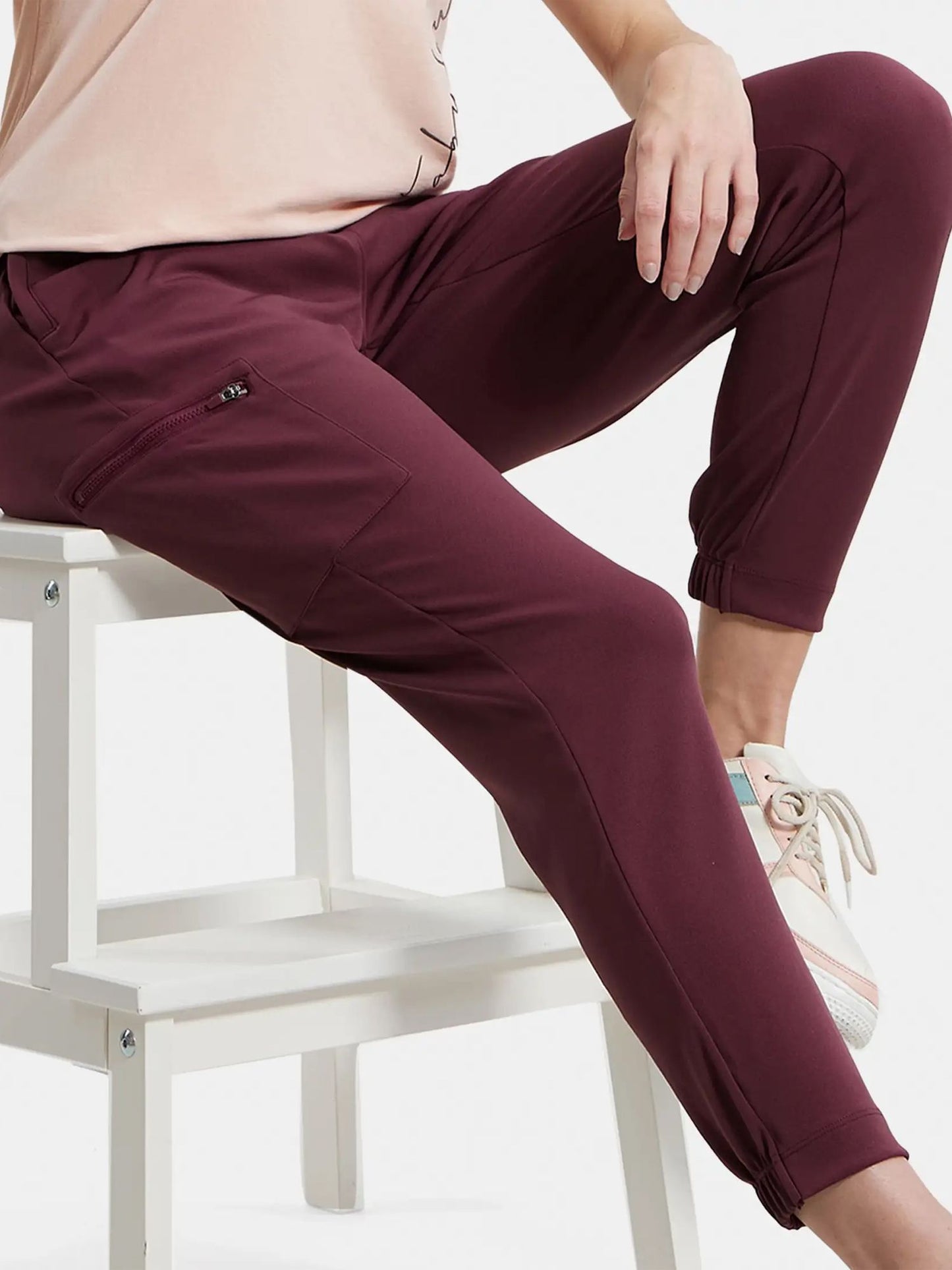 Woman Track pant