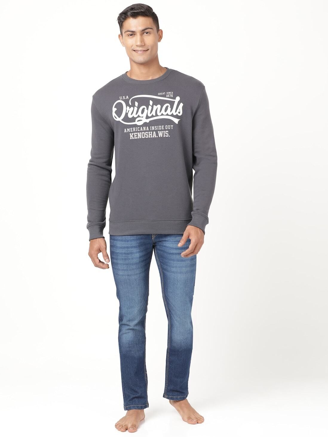 Sweatshirt