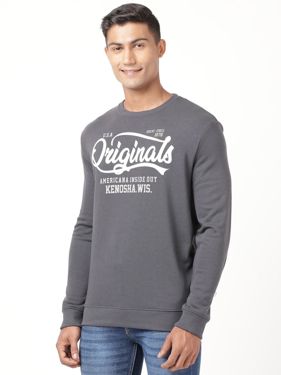Sweatshirt