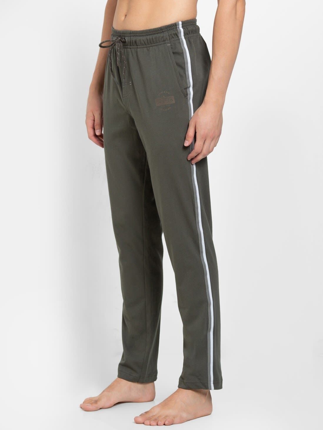 Trackpants