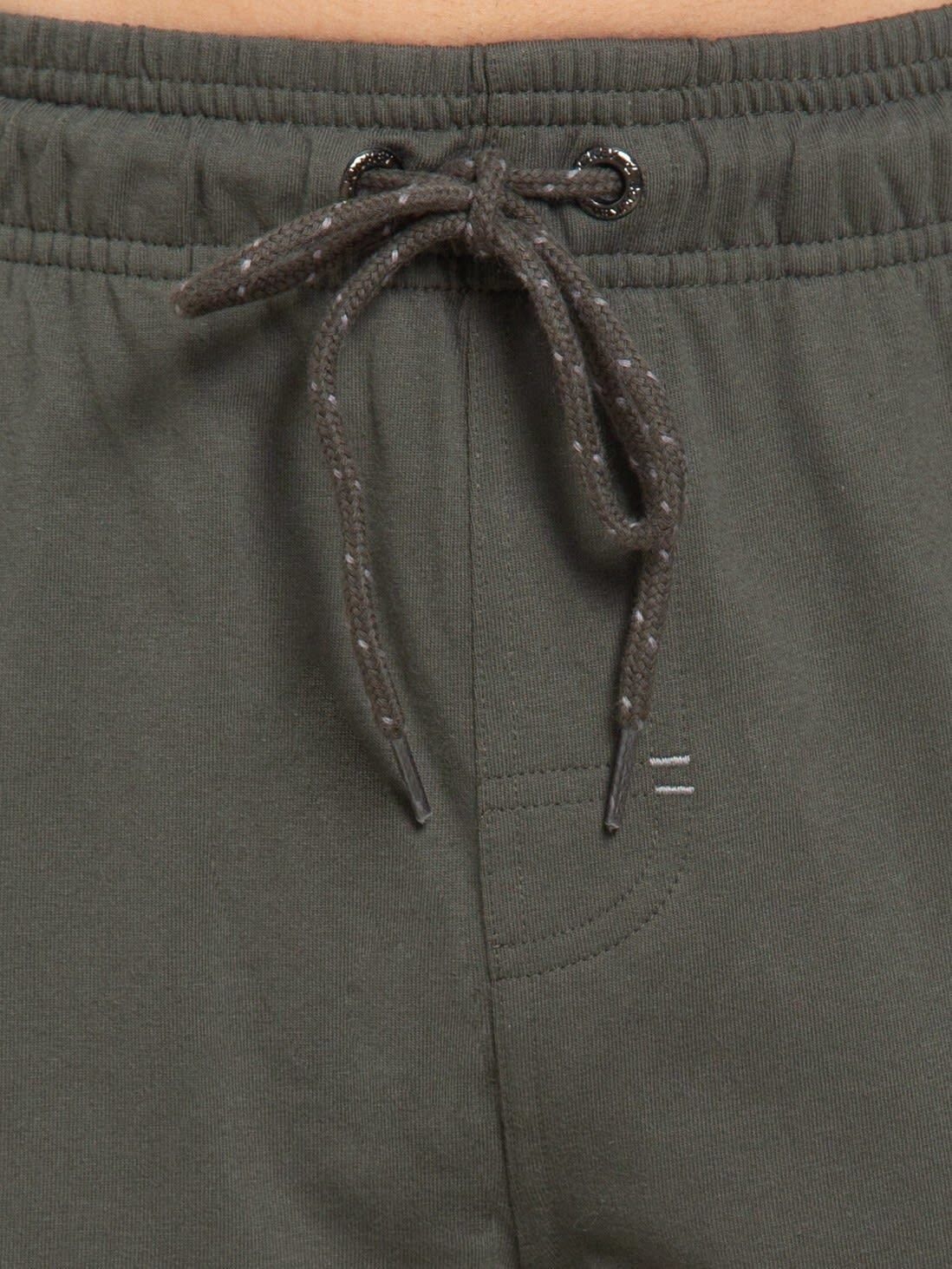 Trackpants