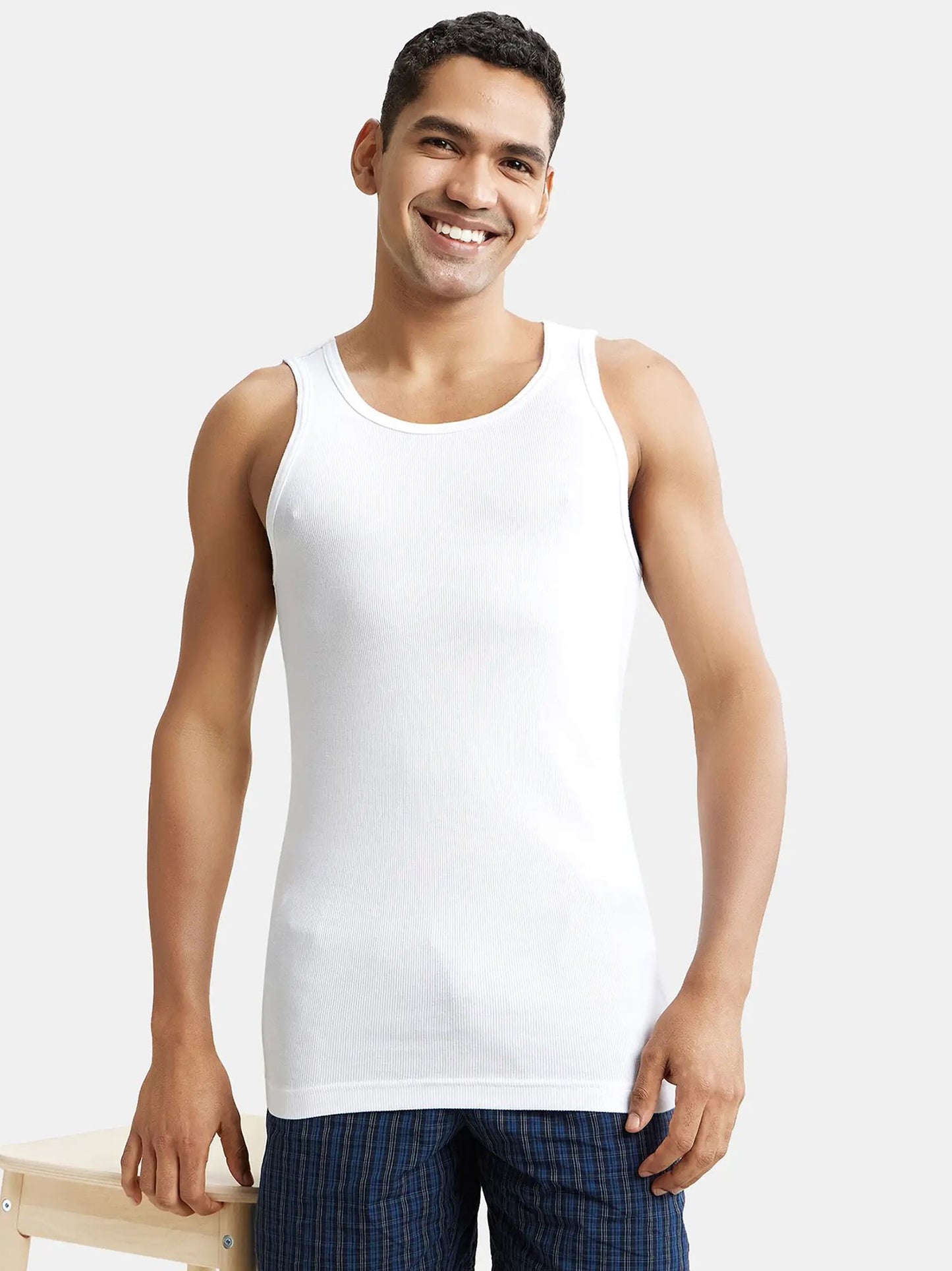 A Plain Vestt