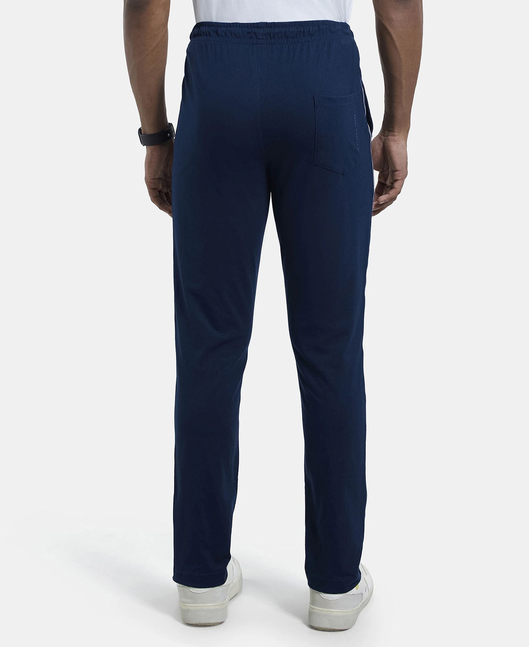 Trackpants