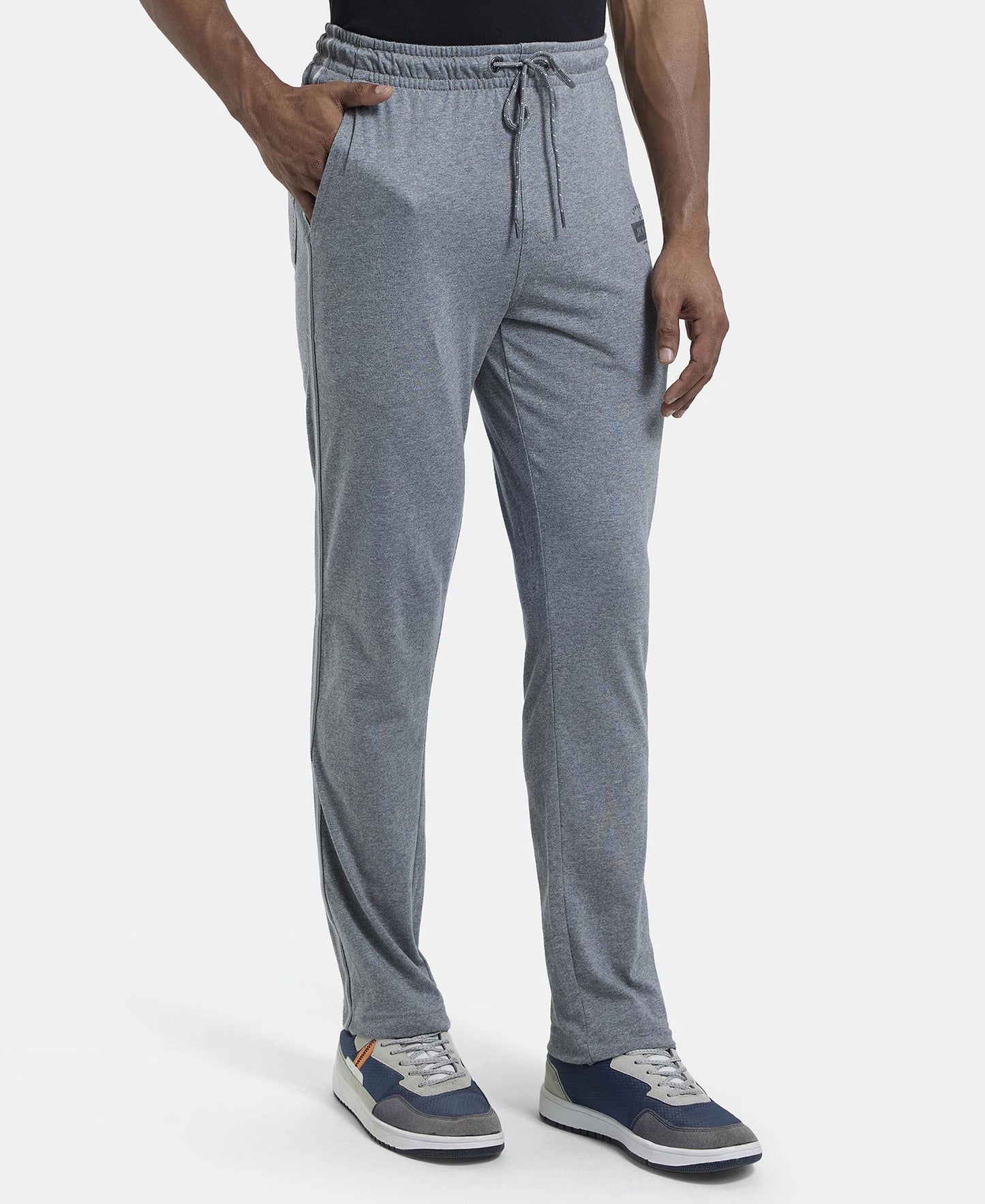Trackpants