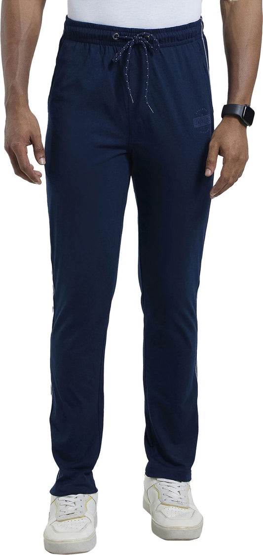 Trackpants