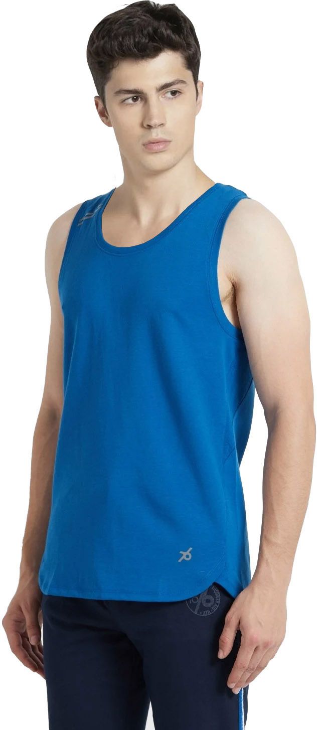 A Plain Vest