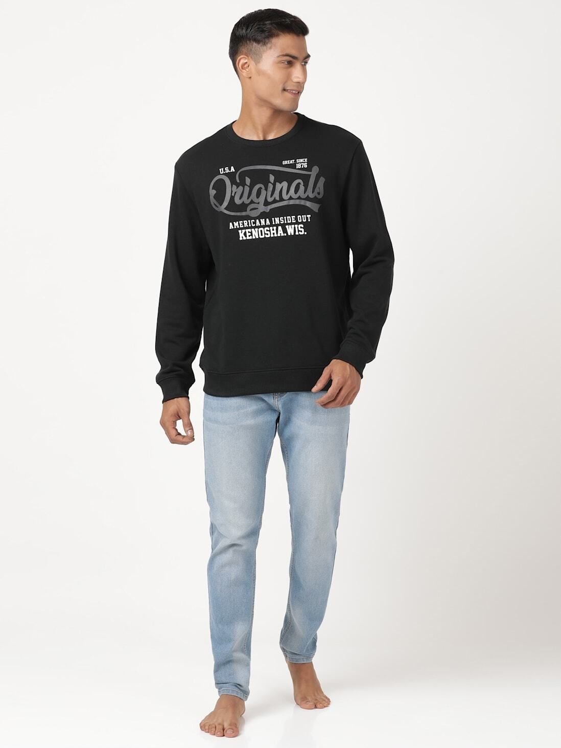Sweatshirt